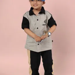 WEARDUDS Kids Printed T-shirt With Trousers-picture-35