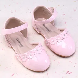 Cute Walk by Babyhug Ballerina Velcro Closure with Floral Applique - Pink image 2