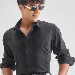 HIGHLANDER Men Dobby Slim Fit Textured Spread Collar Formal Shirt-image-83