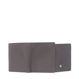Kara Men Brown Textured Leather Two Fold Wallet image 5