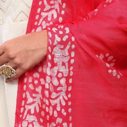 Exotic India Women Batik Printed Chakra Pattern Art Silk Dupatta from Telangana image 3