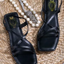Shoetopia Solid With Slingback Sandals - Black-picture-27