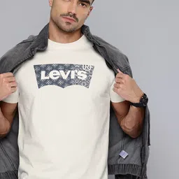 Levis Brand Logo Printed Pure Cotton Slim Fit T-shirt-picture-10