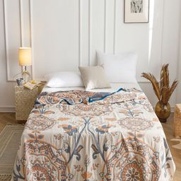 JC HOME White & Blue Ethnic Motifs AC Room 350 GSM Double Bed Quilt-picture-4