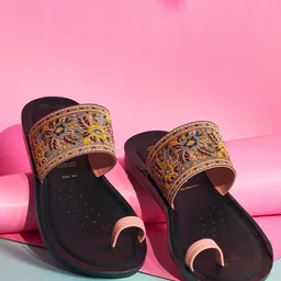 Aeroblu Women Printed Party Open Toe Flats-image-17
