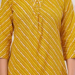 Kanahari Leheriya Printed Pure Cotton Straight Kurta With Palazzos image 4