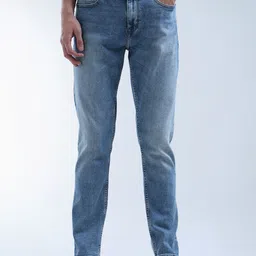 Flying Machine Men Tapered Fit Mid-Rise Light Fade Jeans image 2