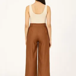 Nyaro Women Relaxed Regular Fit High-Rise Parallel Trousers image 4