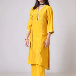 Sangria Girls Yoke & Border Gotta Patti Square Neck A-Line Kurta & Trousers-picture-9