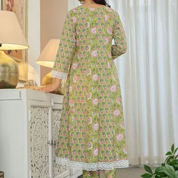 Yufta Floral Printed Panelled Pure Cotton A-Line Kurta With Trousers & Dupatta image 2