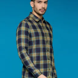 NEON CHILLIE Men Tartan Checked Spread Collar Cotton Casual Shirt image 4