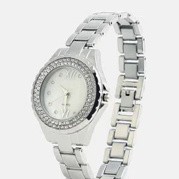 HAUTE SAUCE by Campus Sutra Women Crystalized Round Watch Metallic Silver AW25_HSWC1254 image 2