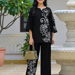 SANISA Women Floral Embroidered Regular Thread Work Kurta with Trousers image 5