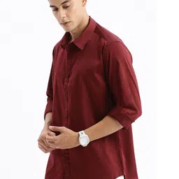 SHOWOFFFF Men Standard Slim Fit Casual Shirt image 3