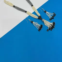 VANSHIKA JEWELS & Tanjour Beaded Jewellery Set image 1