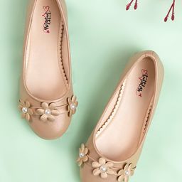 Toothless Floral Applique Detailed Pearls Embellished Ballerinas - Beige-picture-19