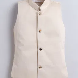 Sangria Boys Embroidered Mandarin Collar Sherwani Set image 5