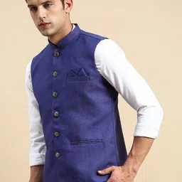 SHOWOFFFF Slim-Fit Mandarin Collar Nehru Jacket image 5