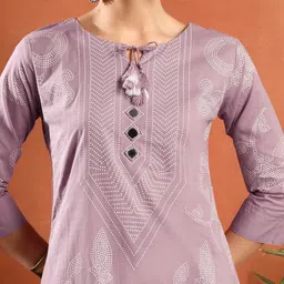 Da Vastraagaar Women Ethnic Motifs Printed Regular Mirror Work Pure Cotton Kurta with Trousers & With Dupatta image 3