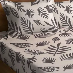 WEAVE AND DECOR Brown & Cream-Coloured Floral 300 TC Bedsheet with 2 Pillow Covers image 2