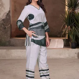 HERE&NOW Geometric Printed Silk Crepe Shirt With Trousers image 3