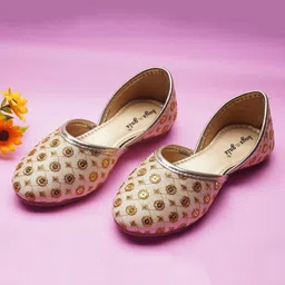 boyz n galz Sequin Embellished Mojaris - Cream-picture-25