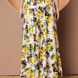 LookShine Floral Printed Flared Palazzos image 2