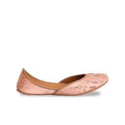 Mojutti Women Embroidered Slip-On Ethnic Mojaris With Ethnic - Embellished image 5