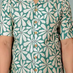 Shortscape Men Standard Fit Cuban Collar Floral Printed Casual Shirt image 4