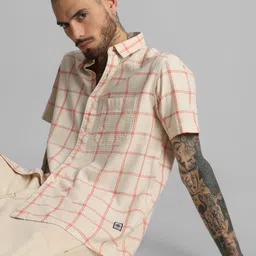 Klub Fox Men Slim Fit Spread Collar Windowpane Checked Cotton Casual Shirt-picture-35