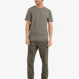RARE RABBIT Men Solid Round Neck Cotton T-shirt image 4