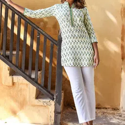 Anastay Clothing Floral Printed Mandarin Collar Pure Cotton Kurta With Trousers-picture-22