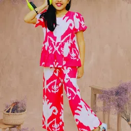 Tittertots Girls Printed Pyjamas image 2