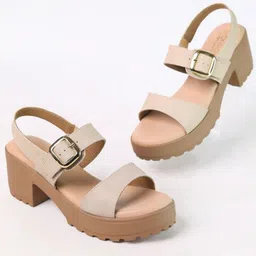 Monrow Women PU Platform Sandals-image-73