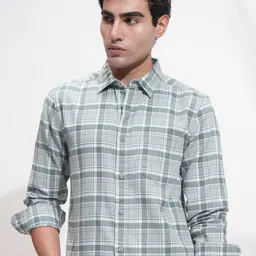 HIGHLANDER Men Slim Fit Tartan Checked Spread Collar Cotton Casual Shirt-picture-17