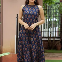 SZN Women Ethnic Motifs Printed Regular Kurta with Palazzos-picture-37