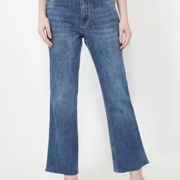 Kraus Jeans Women Flared High-Rise Light Fade Jeans-picture-34