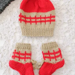 Woonie Hand Knit Full Sleeves Colour Blocked Sweater Set with Cap and Booties - Red image 5