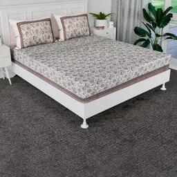 RUBOXA White & Brown Floral 144 TC King Bedsheet with 2 Pillow Covers image 2