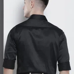 the indian garage co. x luxe Luxe by TIGC Men Solid Slim Fit Opaque Formal Shirt image 2