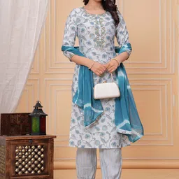 Meeranshi Floral Printed Notch-Neck Thread Work Kurta With Harem Pants And Dupatta-image-1