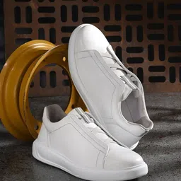 Overdrive Men Textured Leather Sneakers-picture-21