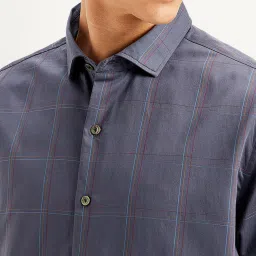 levi's Men's Redloop Checkered Spread Collar Shirt image 4