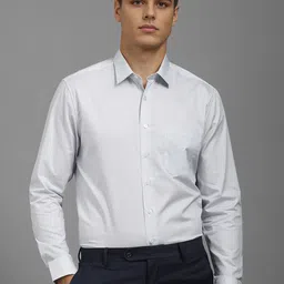 Louis Philippe Men Slim Fit Spread Collar Geometric Printed Cotton Formal Shirt-picture-24
