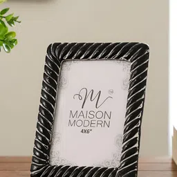 Maison Modern Black & White QuantumView Table Photo Frames-image-81