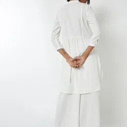 max Striped Regular Kurta With Palazzos image 3