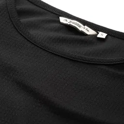 The Roadster Lifestyle Co. Cut-Out Detail Textured Top image 2