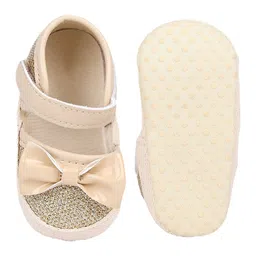 Baby Moo Bow Applique Detailed & Self Designed Anti Skid Sandals - Beige image 4