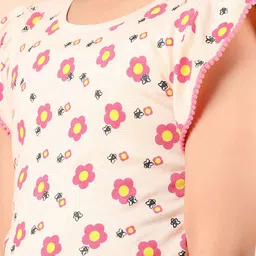 V-Mart Girls Printed T-shirt with Shorts image 4