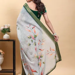 DAATAR Floral Printed Zari Saree With Blouse Piece image 4